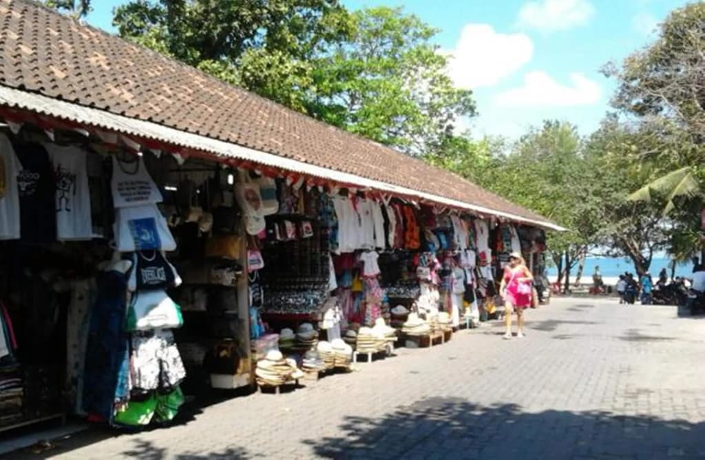 Bamboo Inn Kuta - photo 12