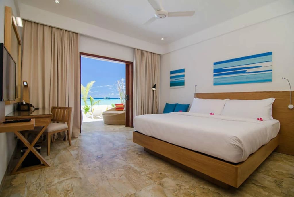 Summer Island Maldives Hotel - photo 2