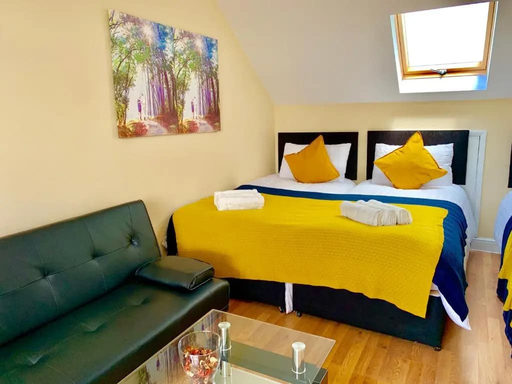 1 Bed Apartment,Recep,Kitchen,Bath - photo 4