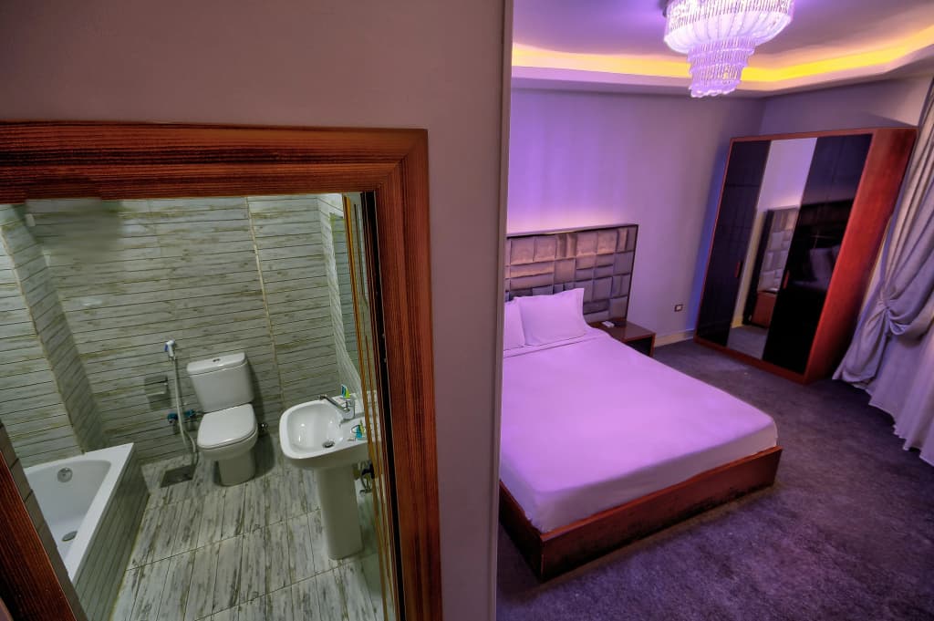 Capital Hotel - photo 2