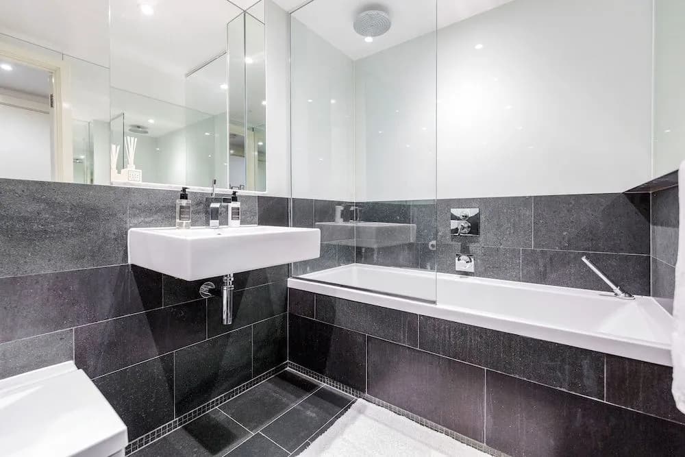 Gatliff Road Apartments - photo 9