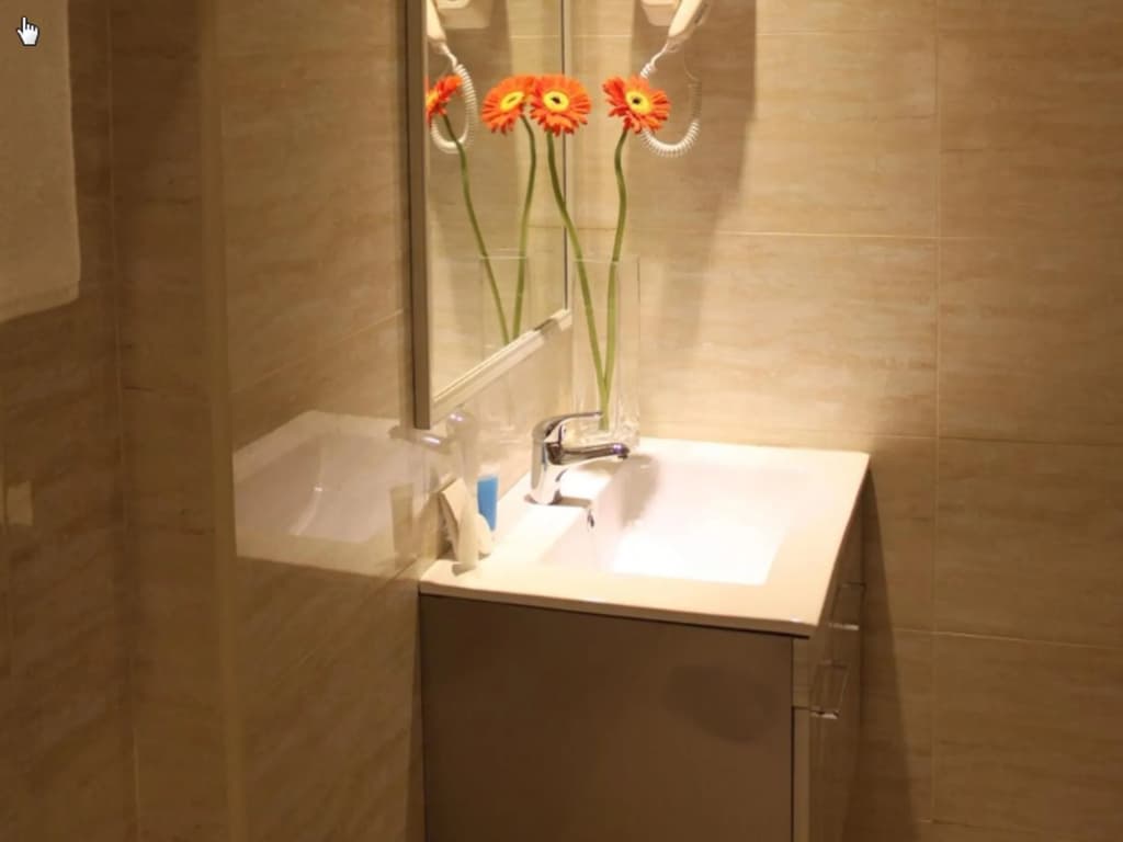 NU Hotel - photo 7