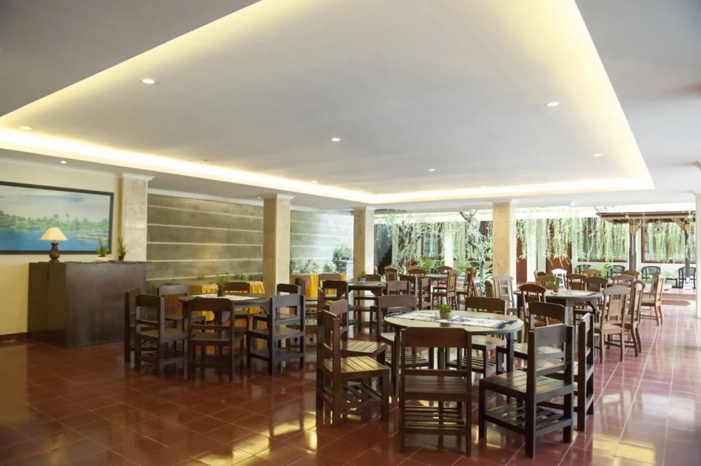 Catur Adi Putra Hotel - photo 23