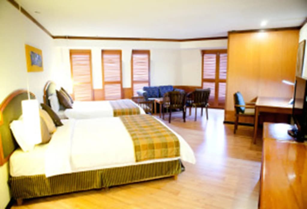 Kemena Plaza Hotel - photo 5
