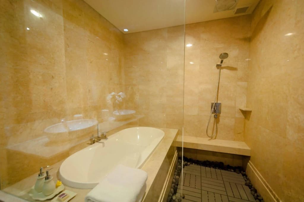 AYANA Residences by ZUZU - photo 9