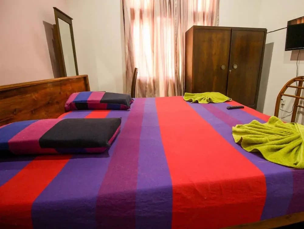 Yoho Solid Hotel Borella - photo 6