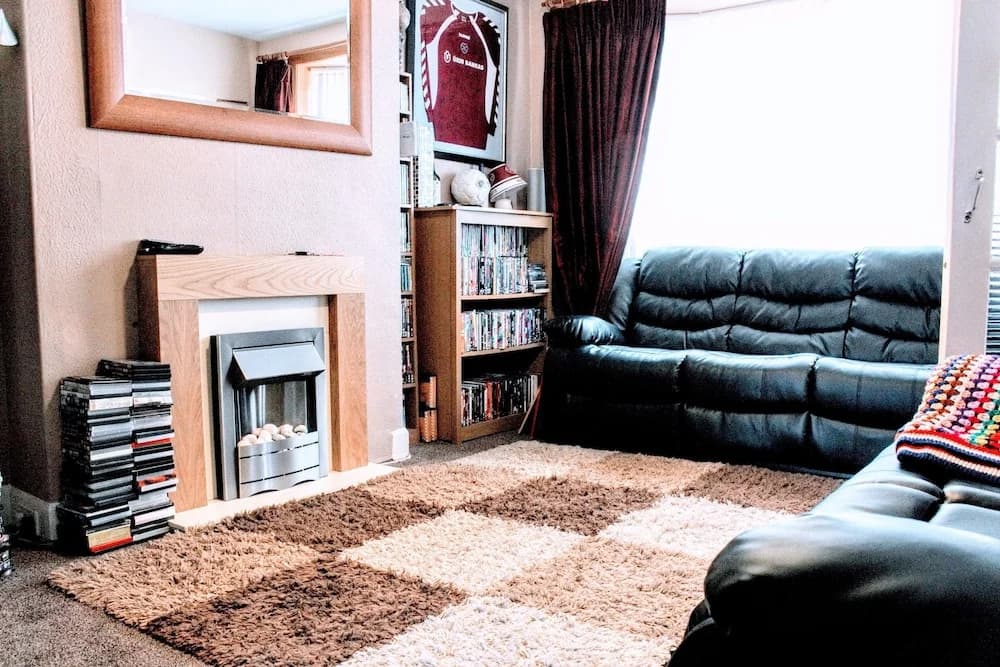 3 Bedroom Central House - photo 4