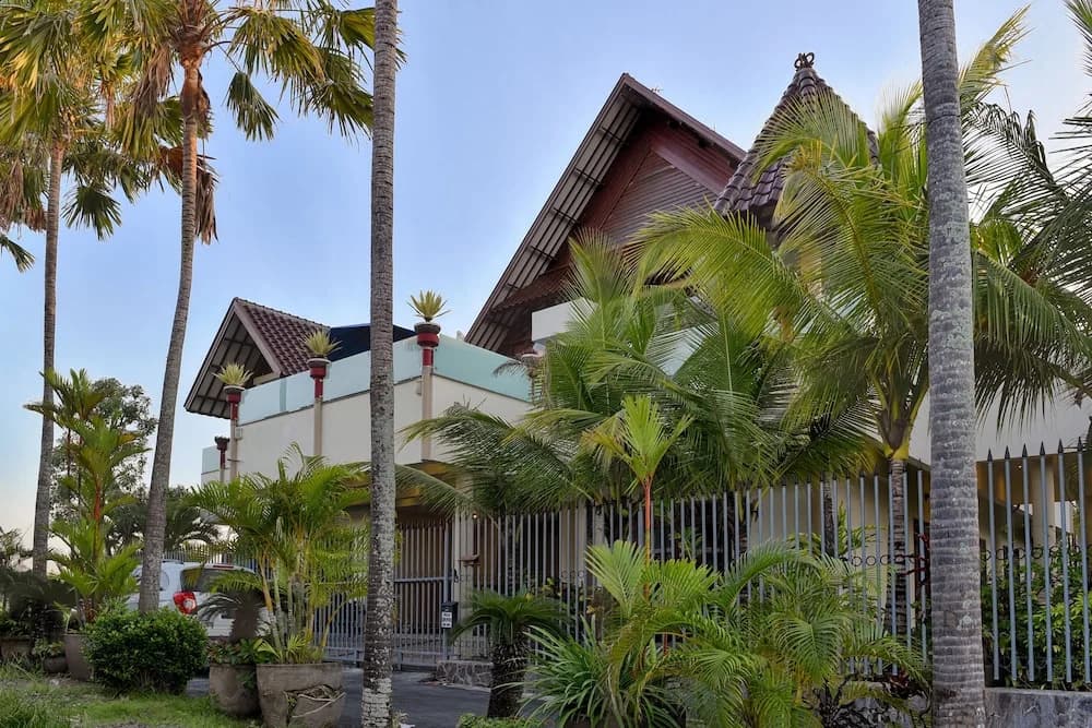 Villa Kayu Putih - main photo