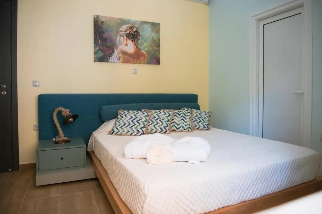 Traditional Thiseio Home - photo 2