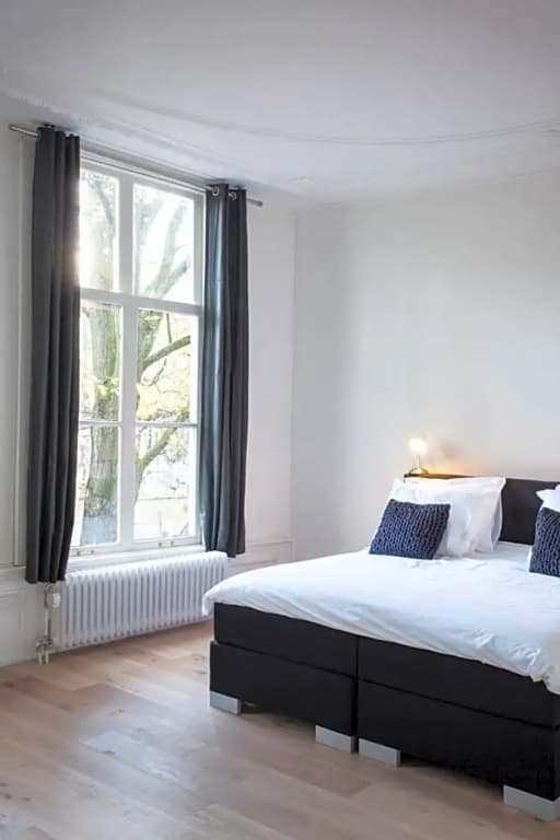 Mokum Suites - photo 2