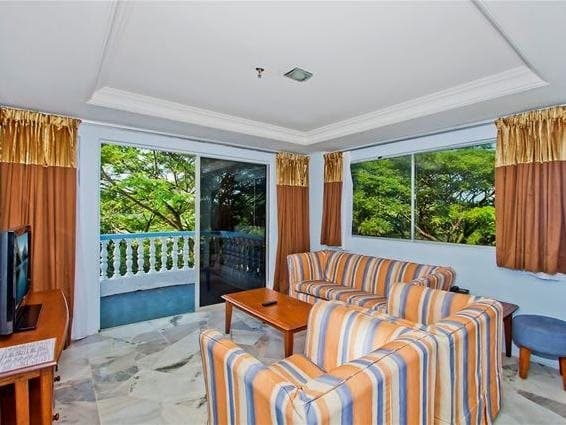 Sanctuary Resort - photo 11