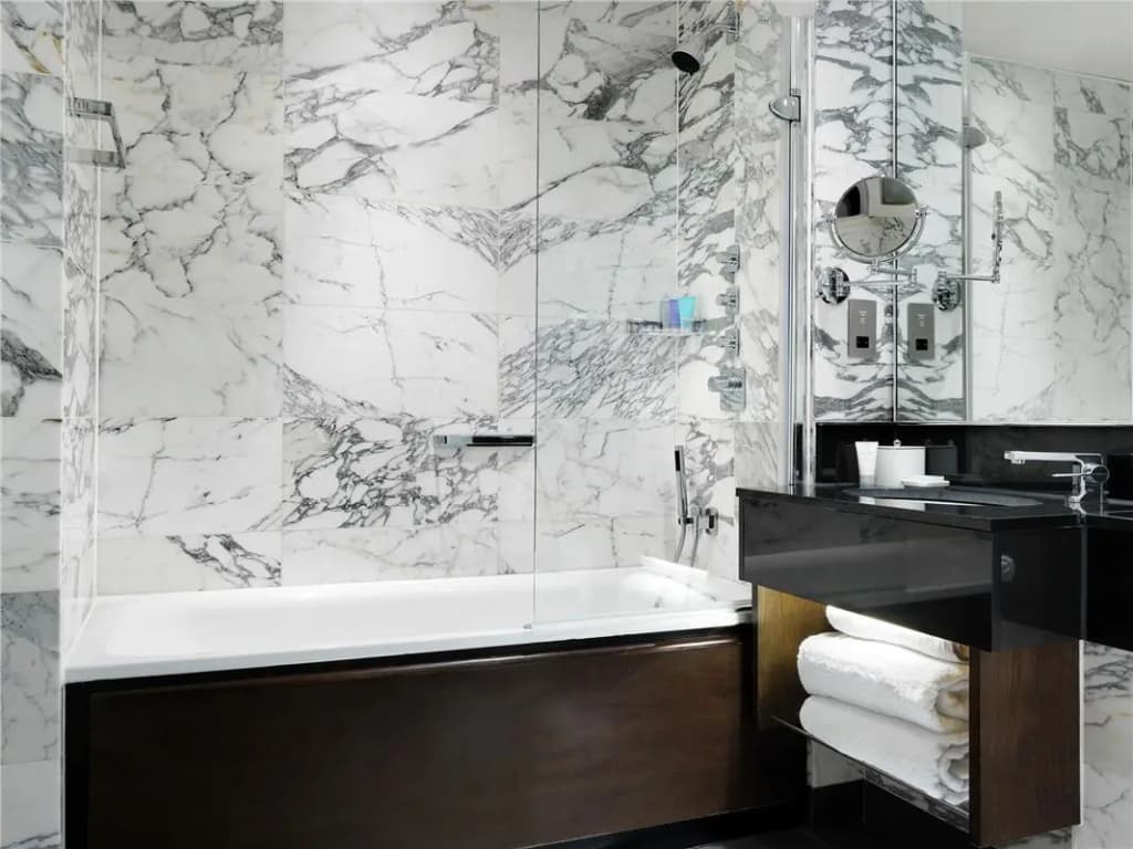 The Kensington Hotel - photo 9