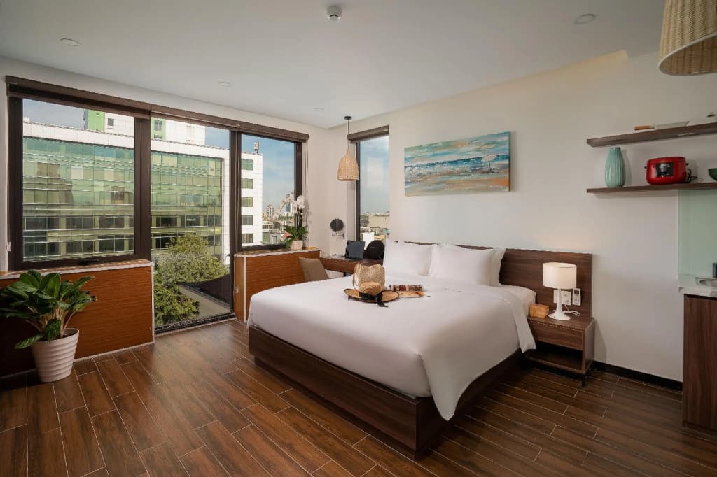 Dragon View Riverfront Hotel - Managed by Chiic Vacation - photo 3