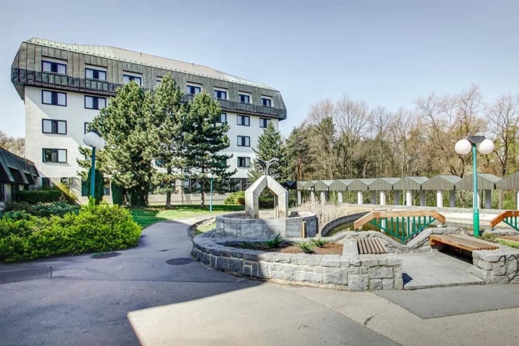 Hotel Globus - photo 12