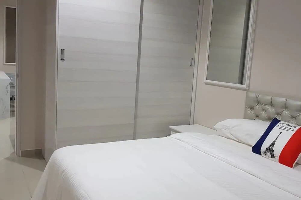 Parisian by EUZMO Residences @ i-City - main photo