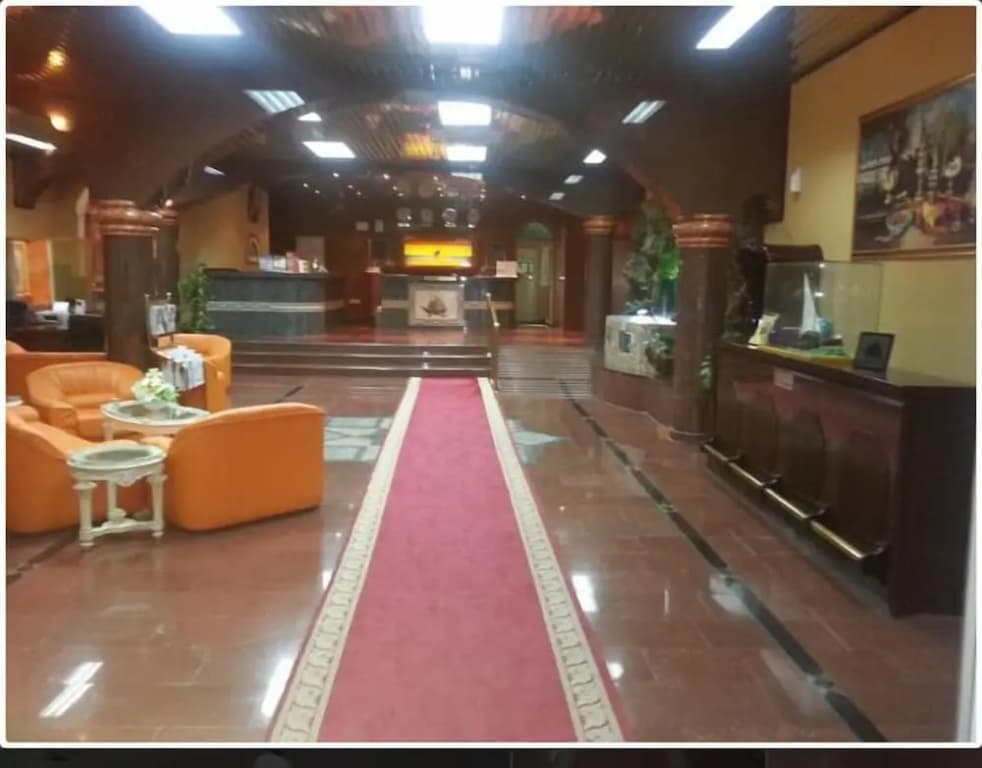 Bowshar International Hotel - photo 2