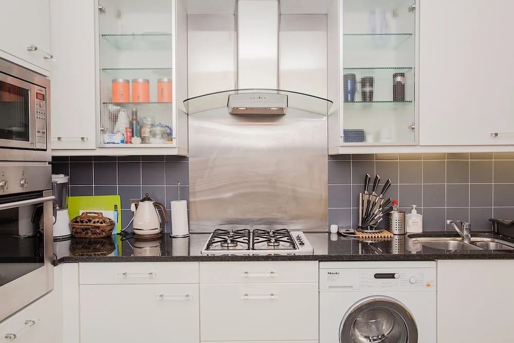 London Bridge Designer Flat - photo 17