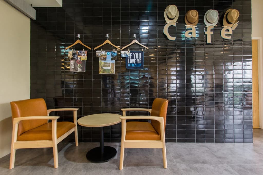 Lazy Sunday Hostel - photo 13