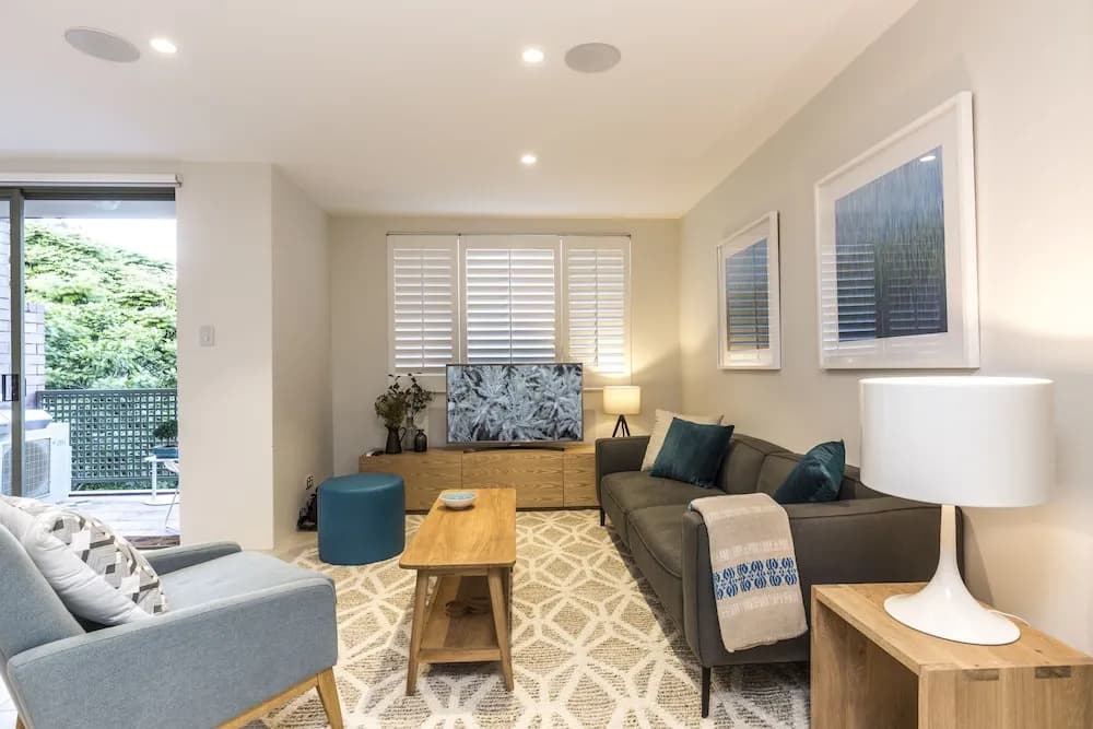 Executive 2 Storey Apartment with Pool - main photo
