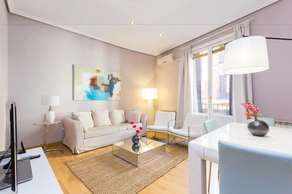 Puerta del Sol Stylish Aparments by Allô Housing - photo 5