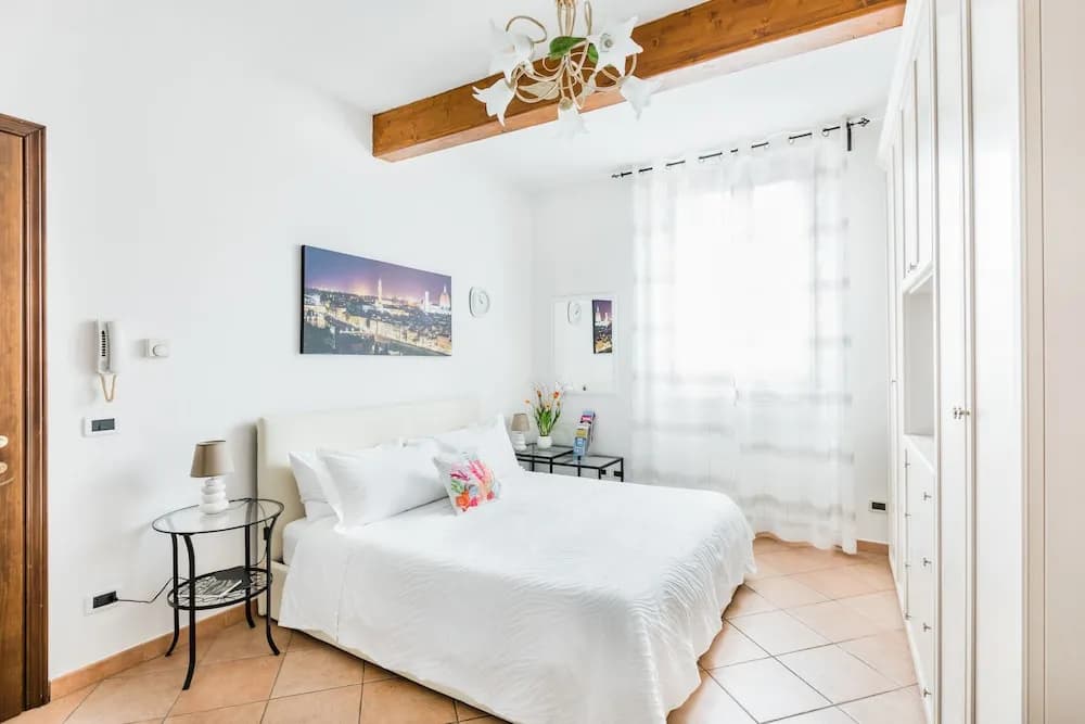 Florence Liona Apartments - photo 4