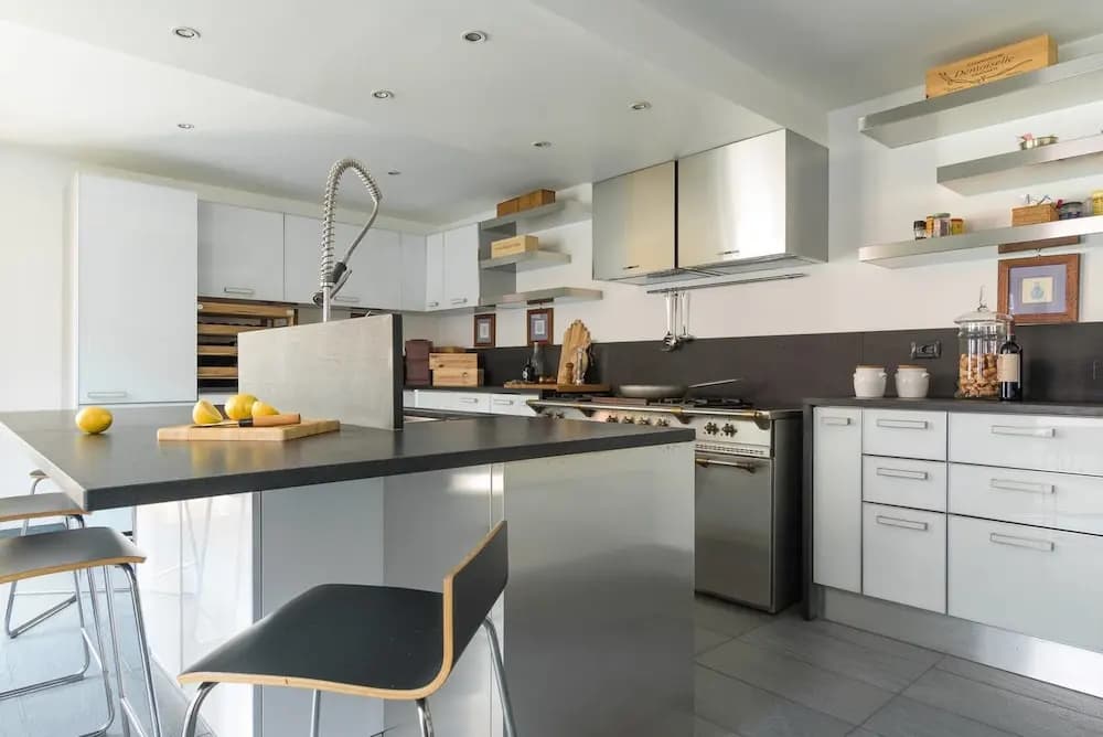 Fabulous 600m2 Loft - photo 17