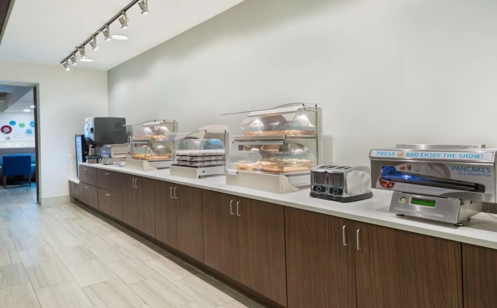 Holiday Inn Express & Suites Nearest Universal Orlando by IHG - photo 29