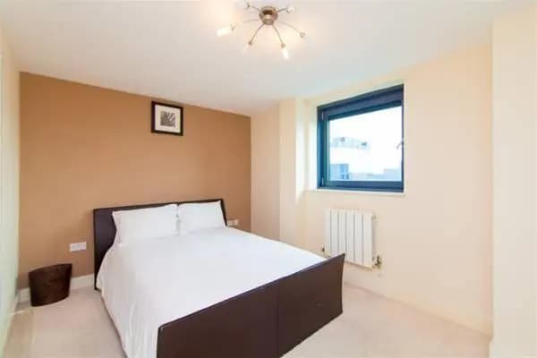 Millharbour Apartments - photo 11