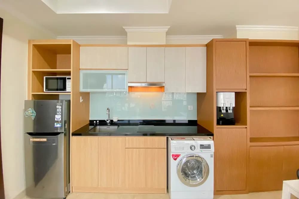 Spacious And Combined 2Br At Menteng Park Apartment - photo 16