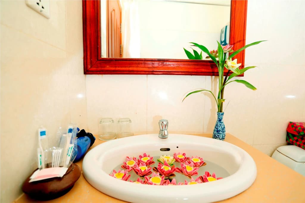Forest King Hotel - photo 9