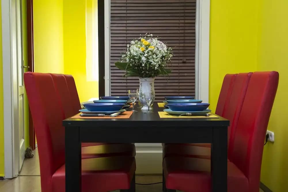 Vibrant 3 Bedroom Apartment In The Pulsing Heart Of Budapest - photo 17