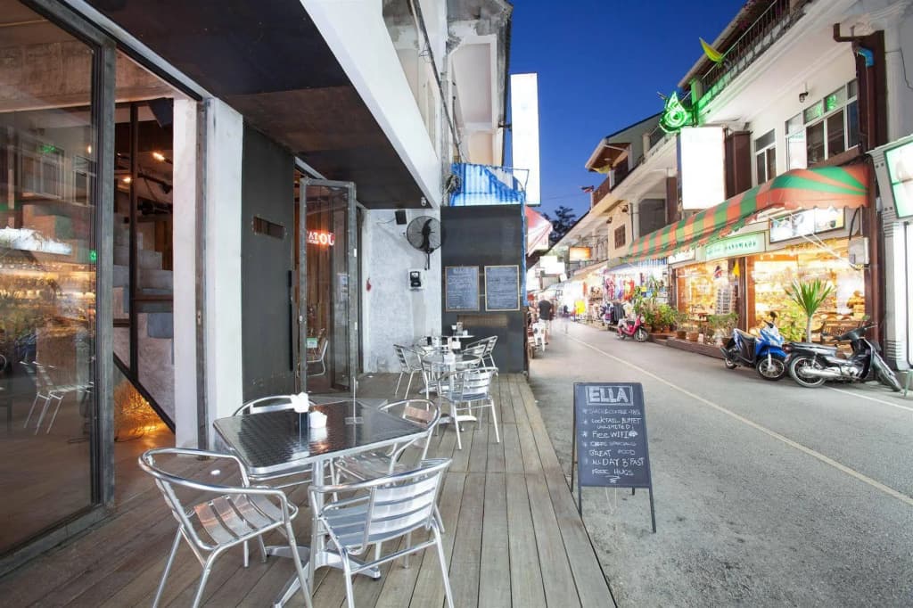 ELLA Bar, Bistro & Bed - photo 29
