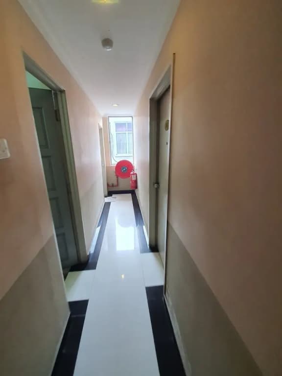 Oyo 89970 Dg Hotel - main photo