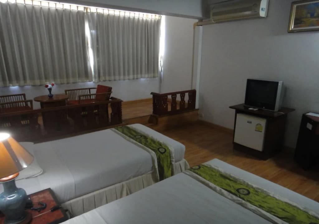 Iyara Hotel - photo 2