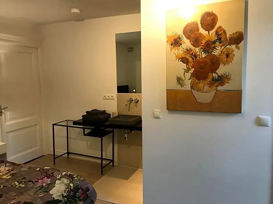 B&B Midtown Amsterdam suites - photo 4