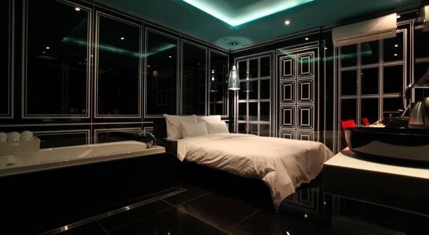 Hotel Pop 2 - photo 2