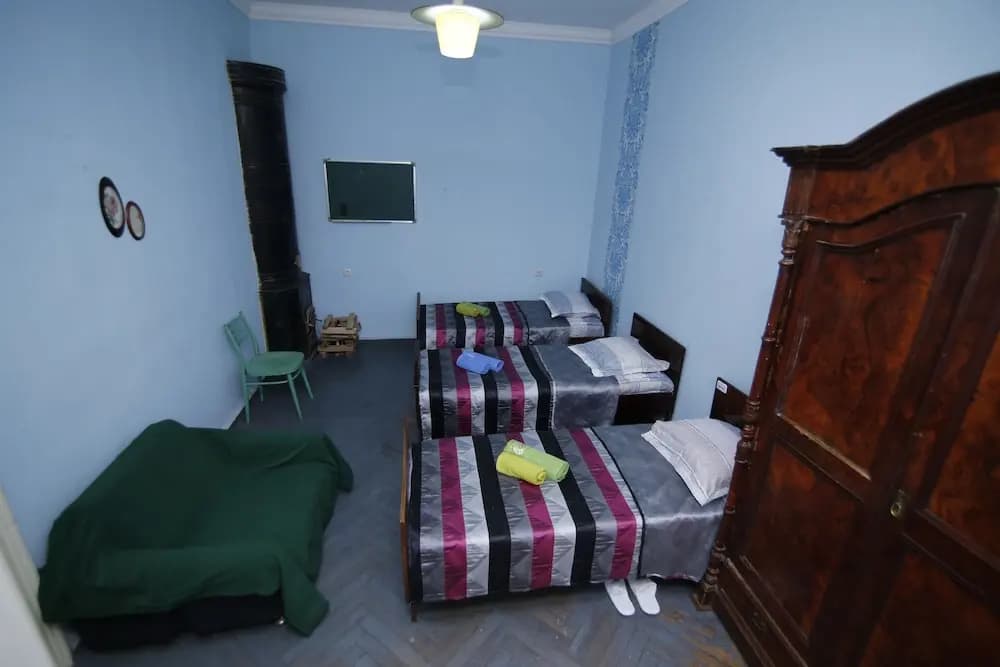 Leon Hostel - photo 4