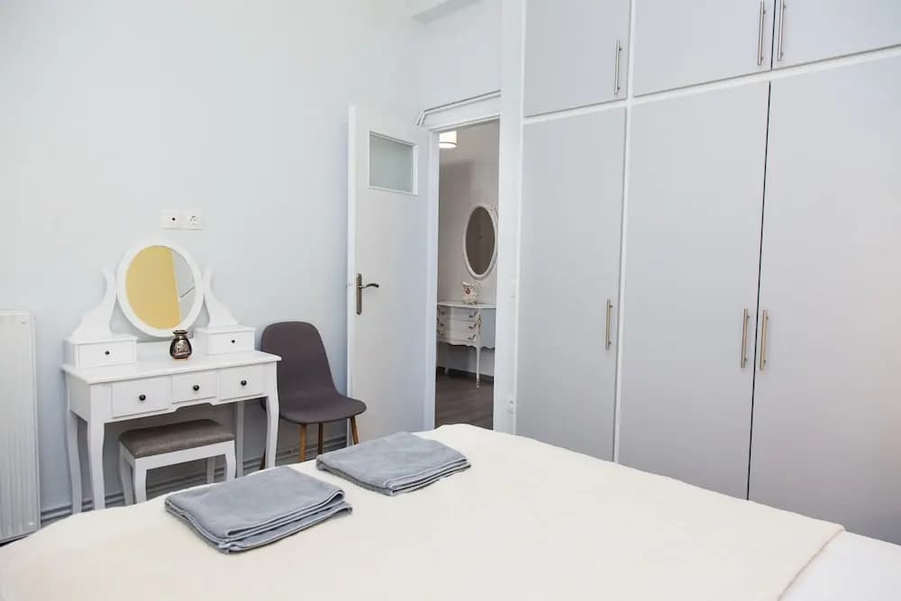 Chic apartment in Athens - photo 4
