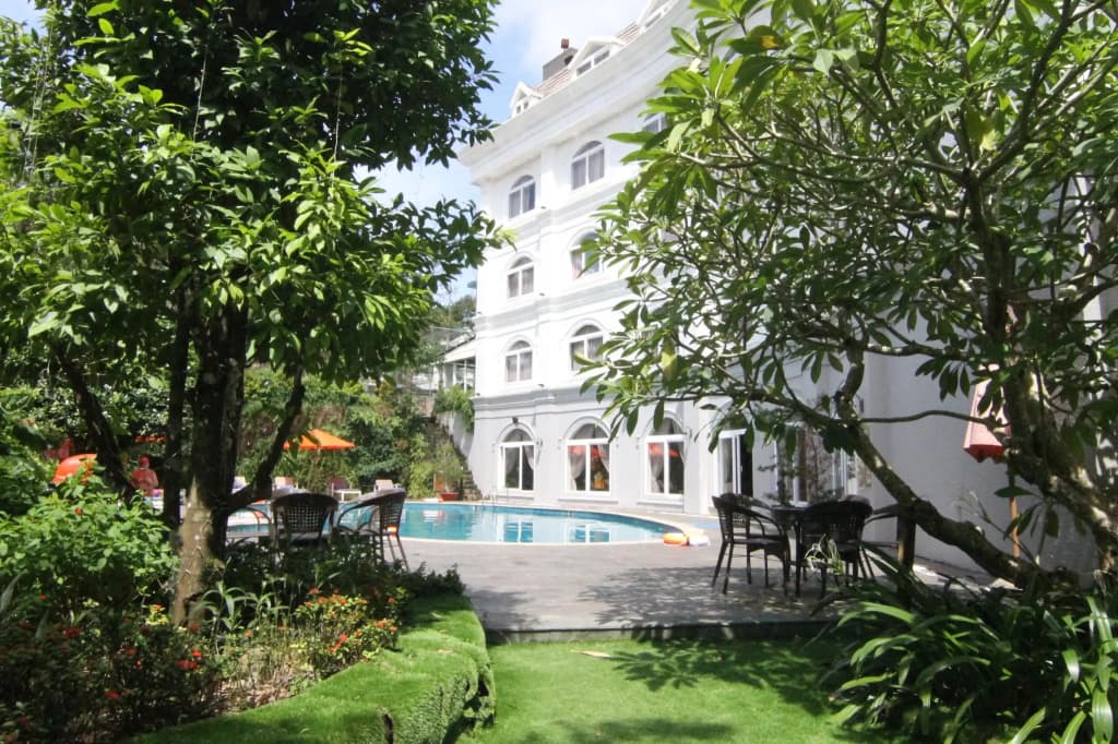 Boulevard Hotel - photo 22