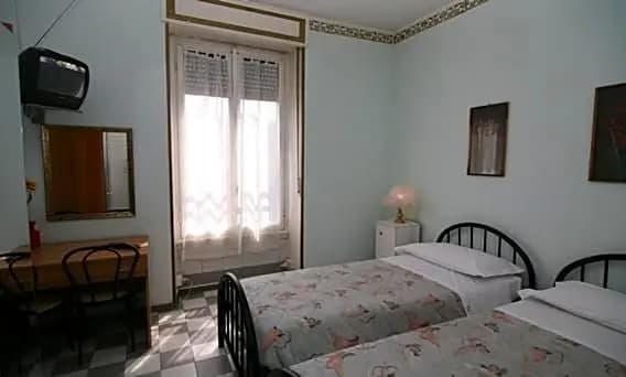 Hotel Eva - photo 3