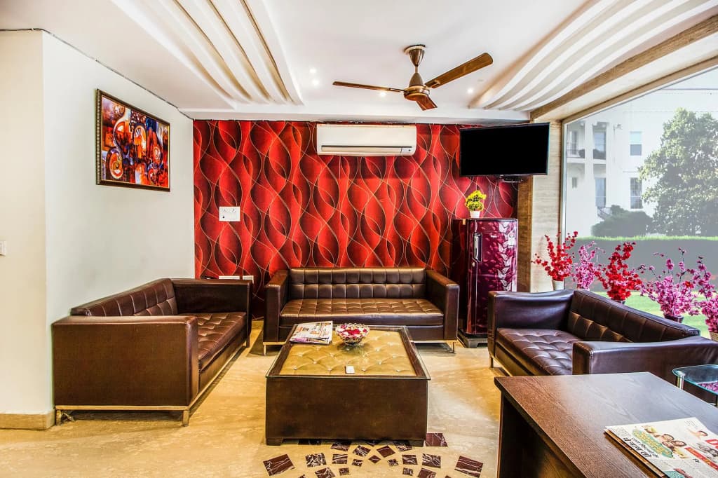 FabHotel Le Continental - photo 2