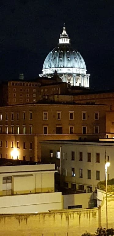 Vatican Dome View Apartment - photo 16
