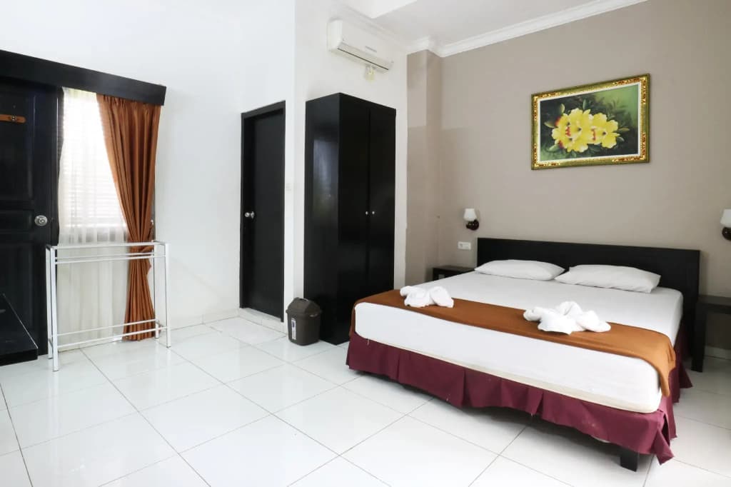Warapsari Inn - photo 2