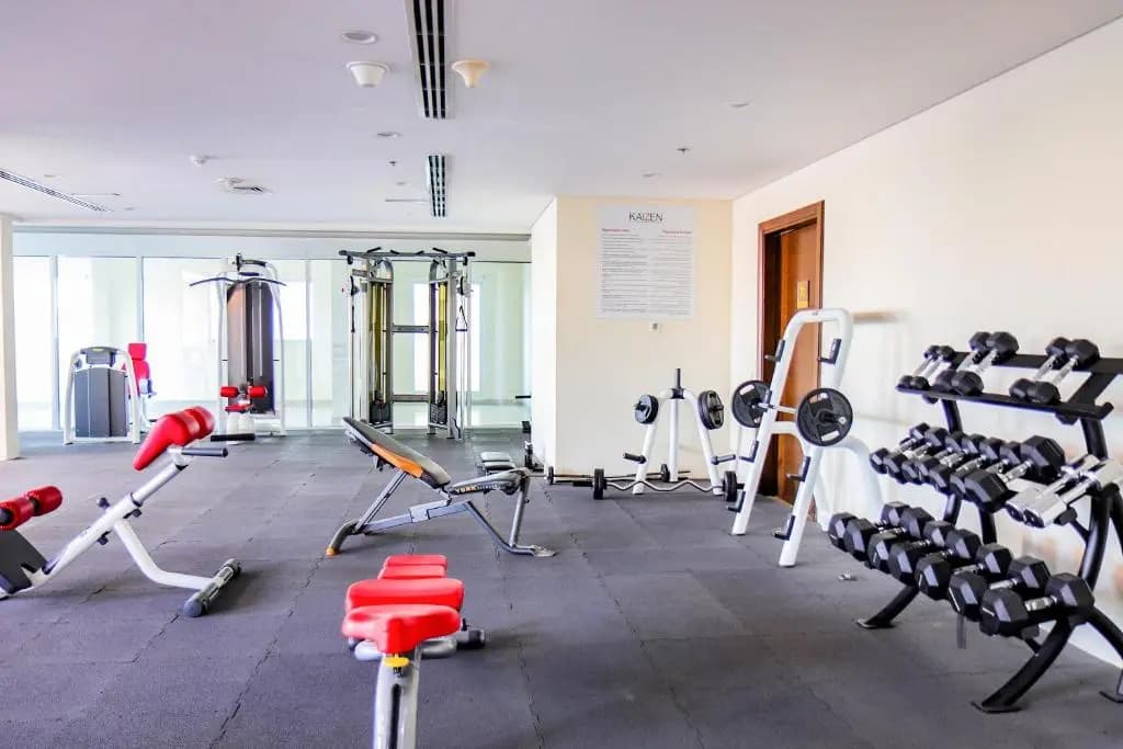 Signature Holiday Homes - Amazing Studio in Hercules Tower, Wadi Al Safa - photo 10