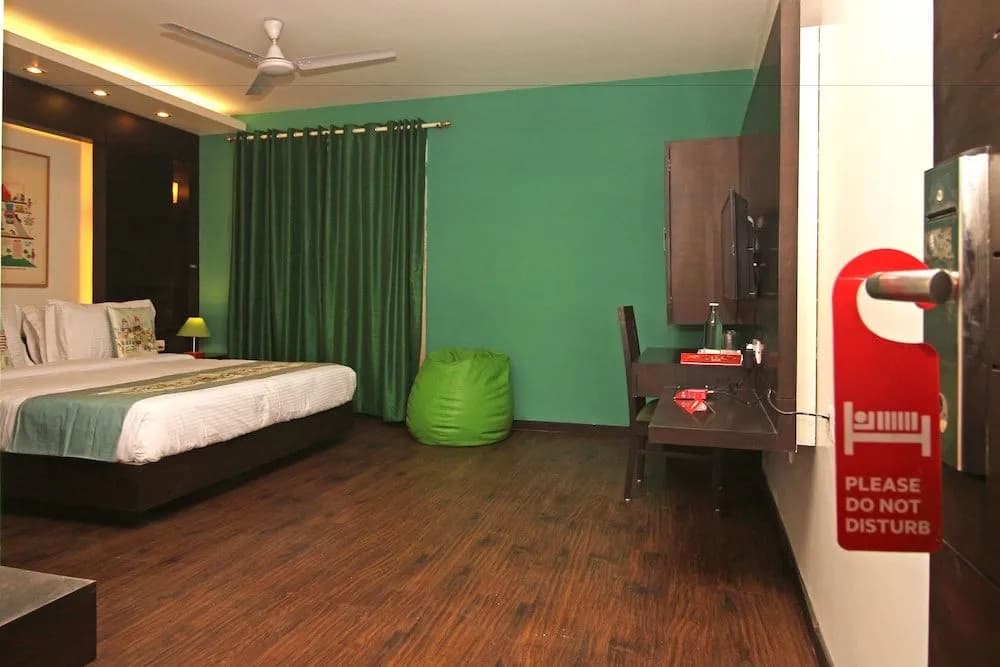 OYO Flagship 504 Greater Kailash - photo 3