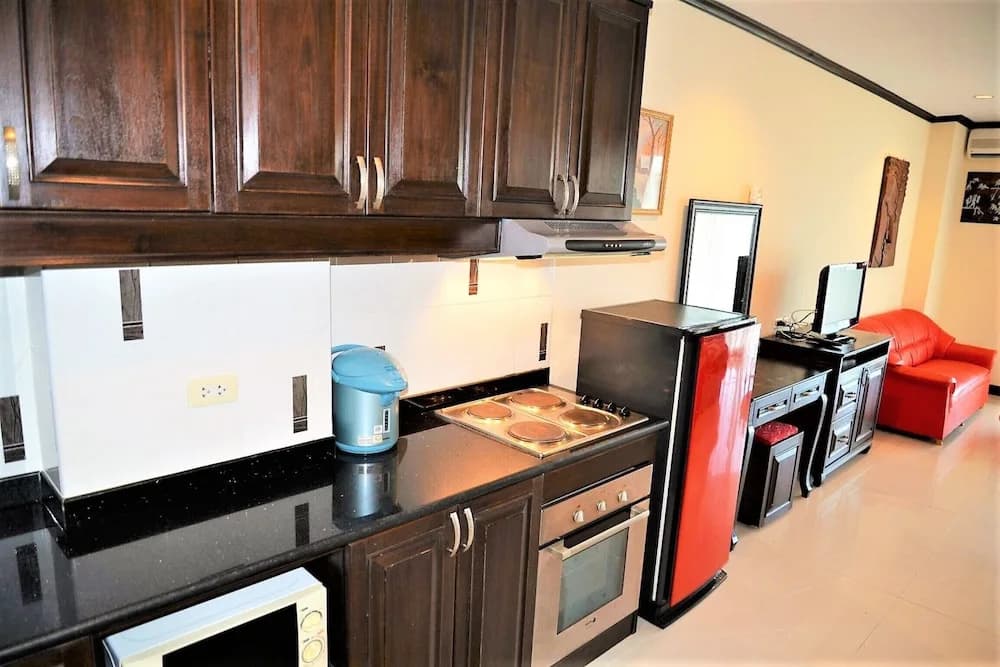 Plaza Residence Jomtien Beach - Large Studio Condo - photo 16