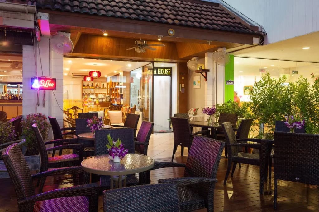Karon Sunshine Guesthouse & Bar - photo 18
