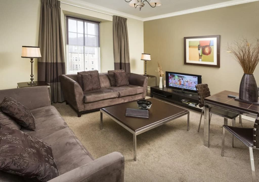 Nicolson Apartments - photo 5