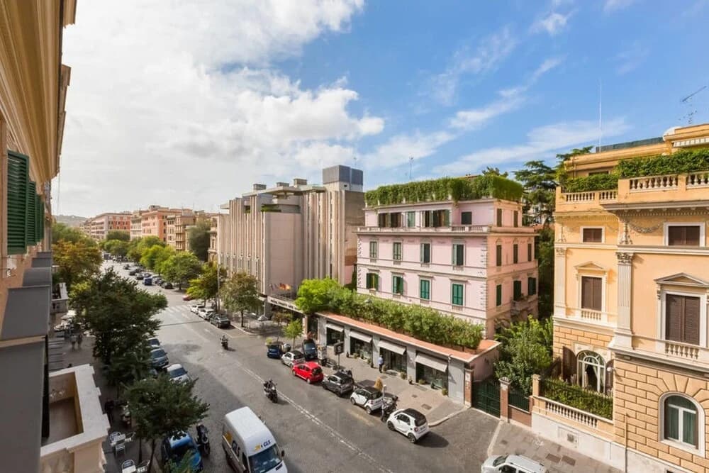 Bright 3 bed Flat 9 min From Piazza di Spagna - photo 12