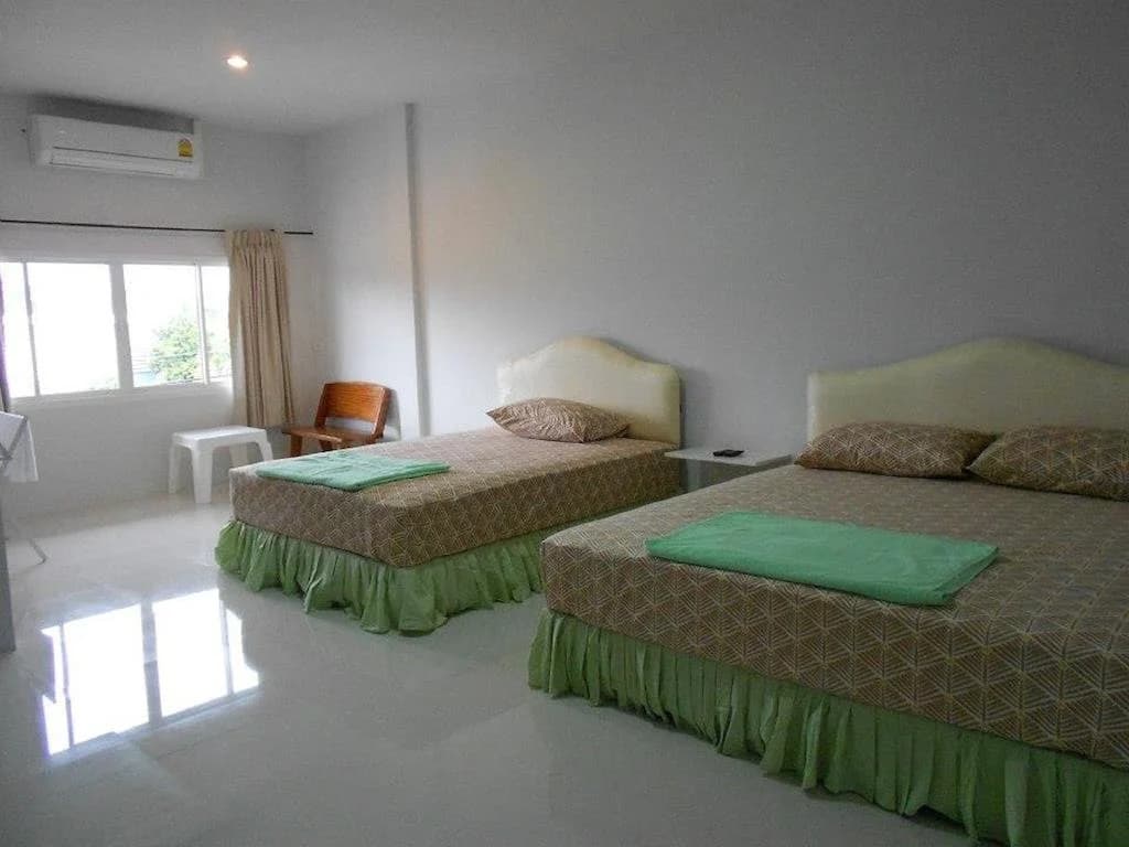 Baan Chorn Thong - main photo